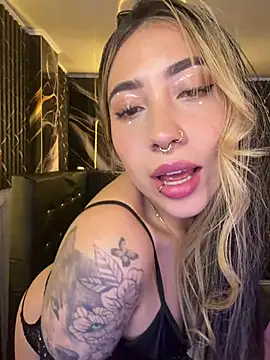 ManuelaVeeleezのライブXXXチャット