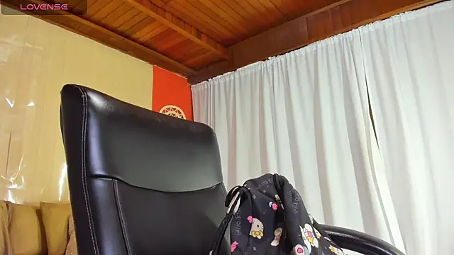 Chat +18 de BarbieKano ao vivo