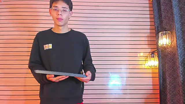 TheBatMansion – webcam-show