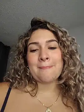 Sara_smiiith211: διαδικτυακό σόου στην κάμερα