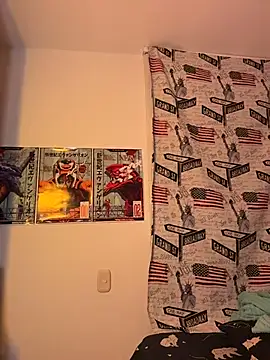 Chat +18 de LunuxSiren ao vivo