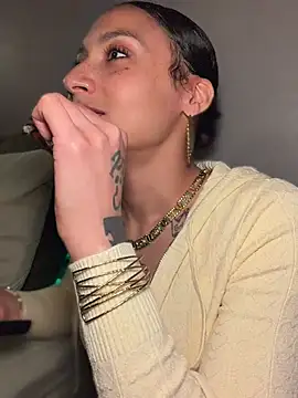 Živý XXX chat FerrariFrench