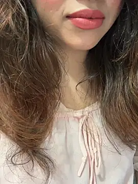 Show de riya_sharma11 na webcam