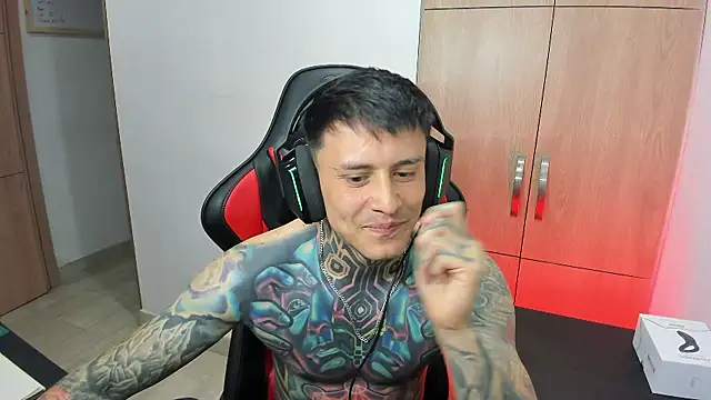 Chrissblack Webcam show