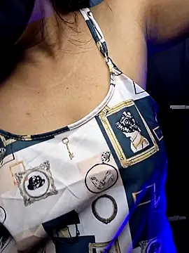 Онлайн чат XXX Nisha027