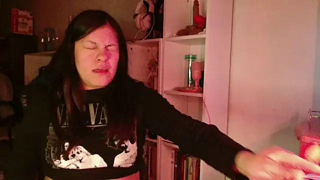 SmokyDeen Live XXX chat