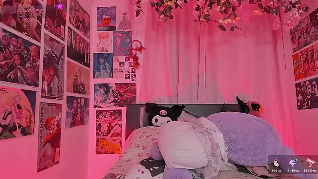 MissCurvyTop's Live XXX Chat