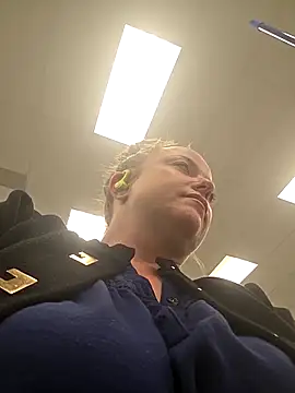 julimonroe Adlı Modelin Canlı XXX Sohbeti