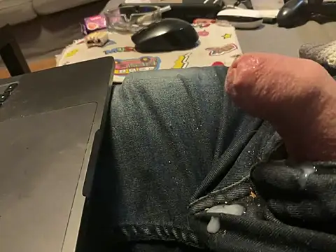 juicyprecumboy Webcamshow