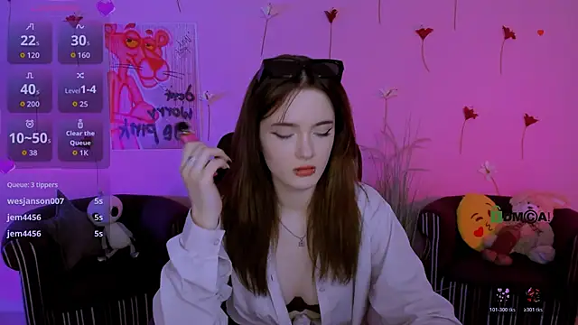 liana_kisses 现场XXX聊天