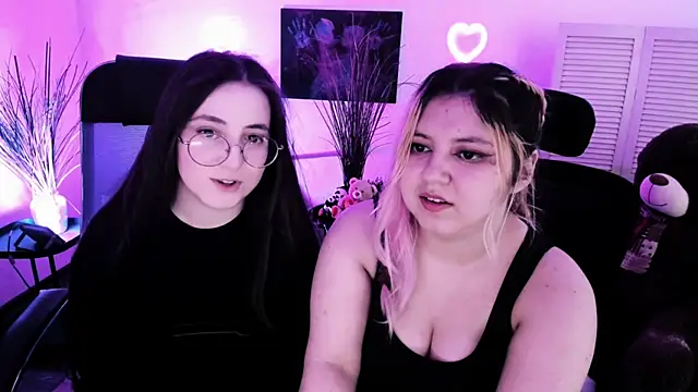 Онлайн чат XXX DiaAngell