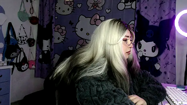 lussyevans24のライブXXXチャット