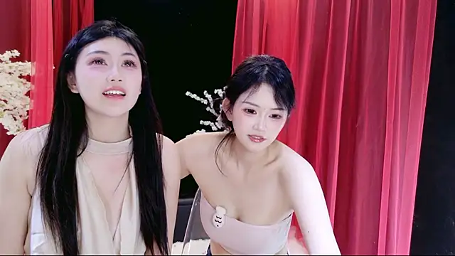 Banana-Milk69 Chat XXX in diretta