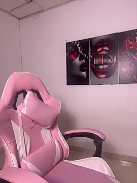 Catalina_Blanco Adlı Modelin Canlı XXX Sohbeti