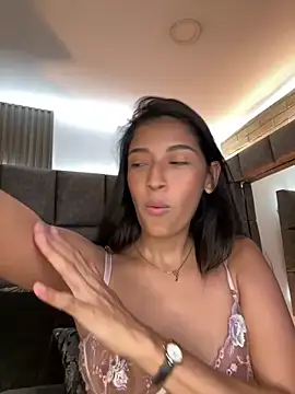 BrigitteVons লাইভ XXX চ্যাট