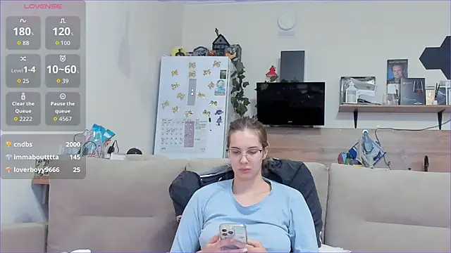 Hot__K élő XXX-chatje