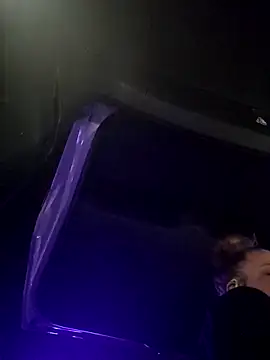 julimonroe's Live XXX Chat