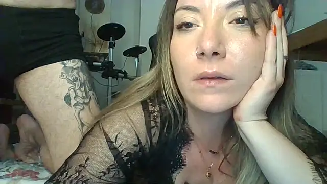 DanteYJuri's Webcam Show