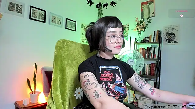 _Insomnia__'s Live XXX Chat