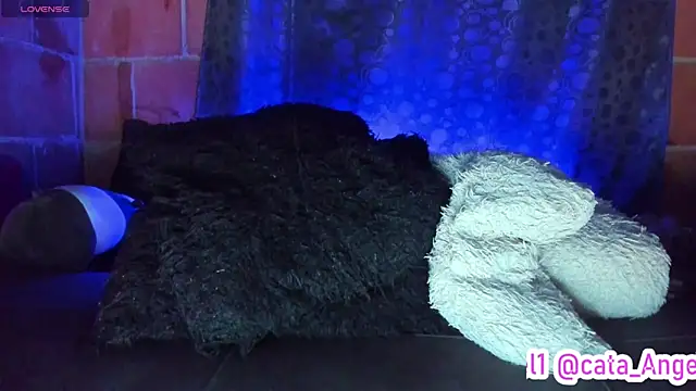 Онлайн чат XXX Cata-angel