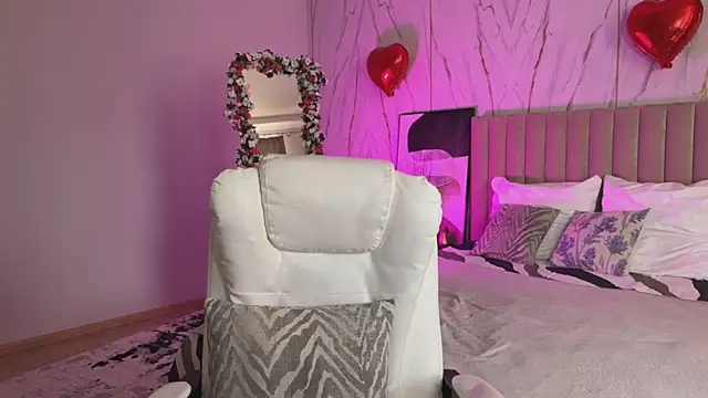 Онлайн чат XXX _Vikky_Moon_