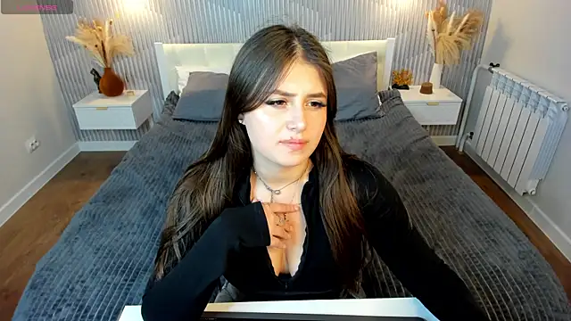 Crystal-Lace Obrolan Langsung XXX