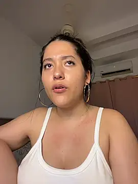 Nhefertary: онлайн-секс-чат