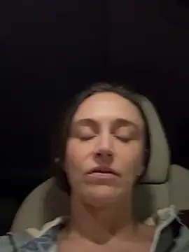 lunagirl13 Adlı Modelin Canlı XXX Sohbeti