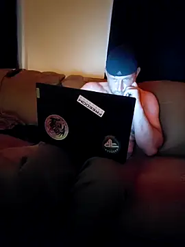 Pokazy przed kamerką – Brucejuce6669