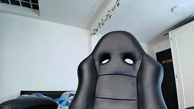 yesie_hot Chat XXX in diretta