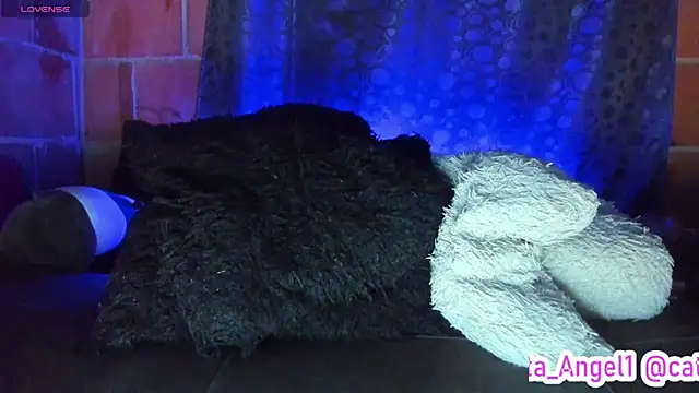 Chat +18 de Cata-angel ao vivo