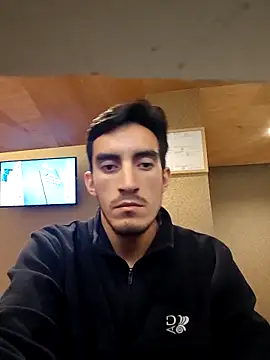 TommyMomentum 라이브 XXX 채팅