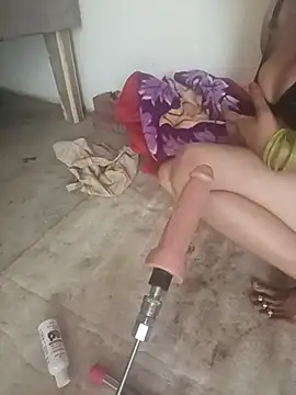 Savita_bhabhi_enjoy Webcam Show