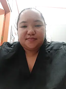 LianaCruzado Pertunjukan Webcam