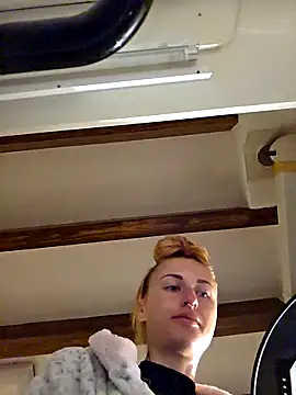 kylie_blck's Webcam Show