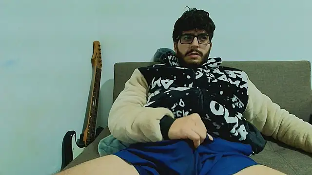 Chat XXX ao vivo de thomas_gun