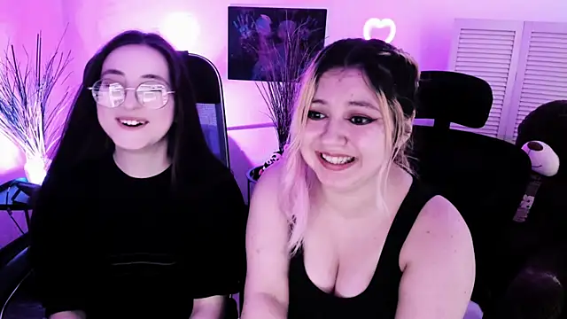 Онлайн чат XXX DiaAngell