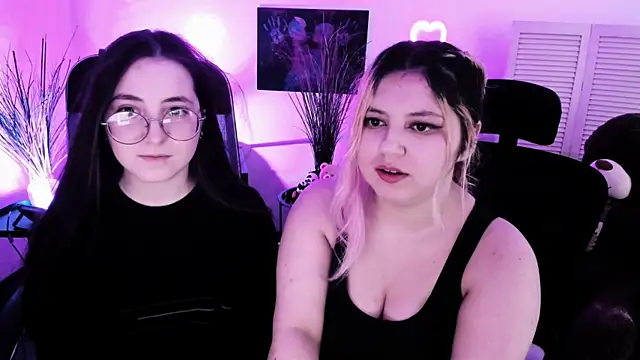 XXX chat uživo modela DiaAngell