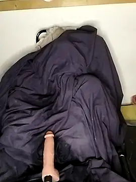 Živý XXX chat SquirtAssAddict