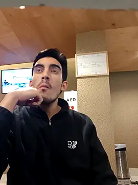 TommyMomentum Webcam-Show