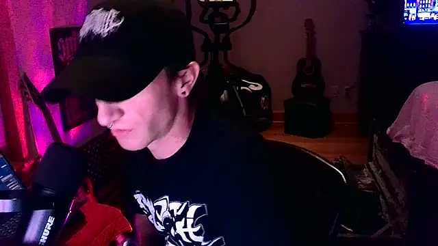 Show modela LEVIATHANX666 na web-kameri