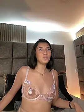 دردشة BrigitteVons الجنسية المباشرة