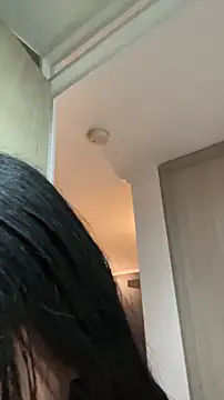 Chat +18 de sylphiee_ ao vivo