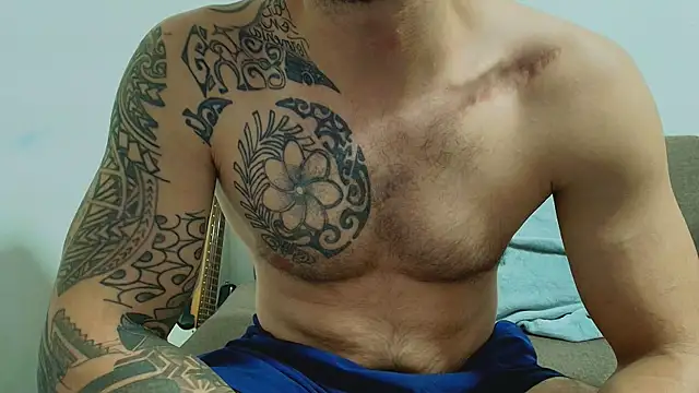 Chat +18 de thomas_gun ao vivo