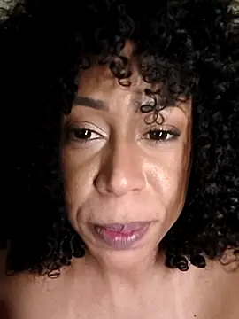 dianagolley420's Live XXX Chat