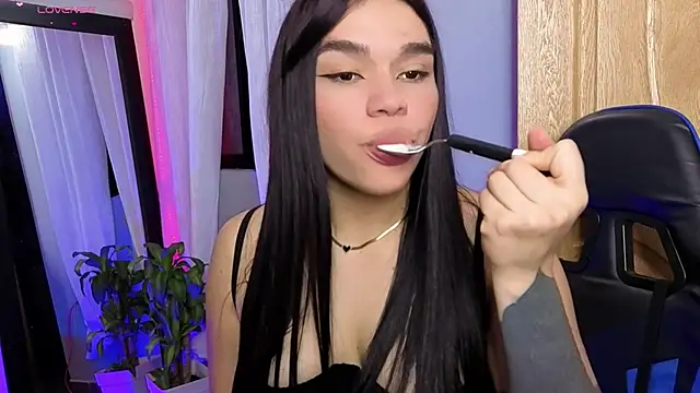 Veronica_111 Obrolan Langsung XXX