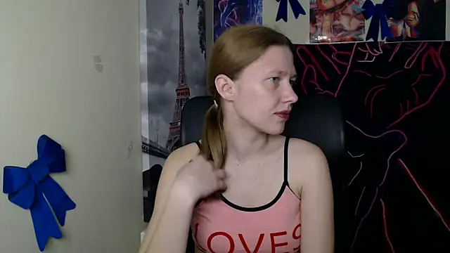 StellaCRL élő XXX-chatje