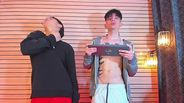 TheBatMansion élő XXX-chatje