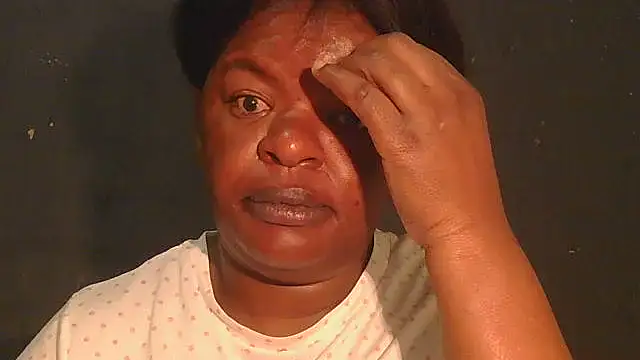 ebony_rose11: απευθείας συνομιλία ΧΧΧ