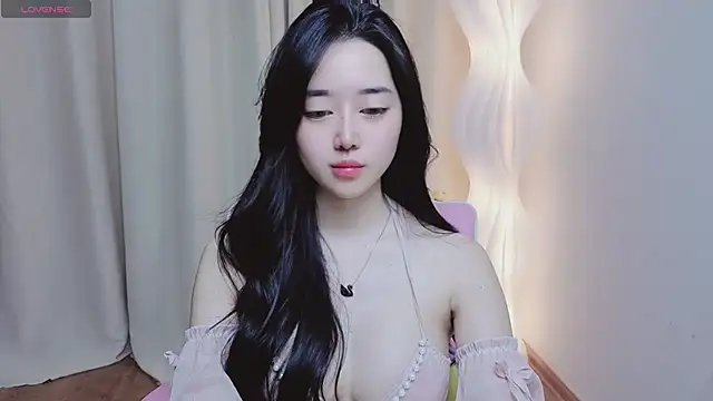 دردشة Miu-999 الجنسية المباشرة